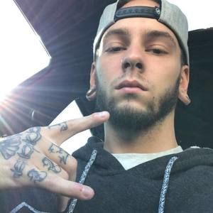 Meet your Posher, Dakota